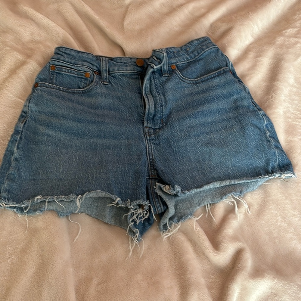Madewell curvy Perfect Jean shorts